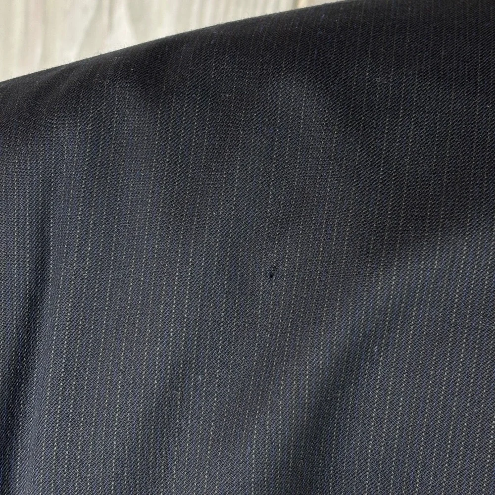 Stafford Signature Pinstripe Blazer Mens 46S Navy 2 Button Wool Jacket HOLE READ
